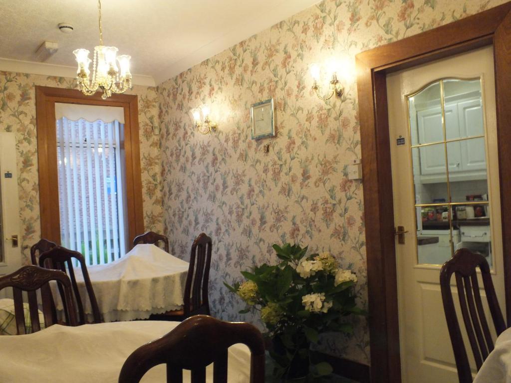 Glendarroch Guest House Largs Exteriör bild